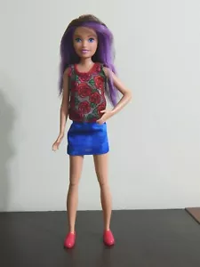 Mattel SKIPPER Barbie bambola babysitters Inc. capelli striati vestito originale sciolto - Foto 1 di 3