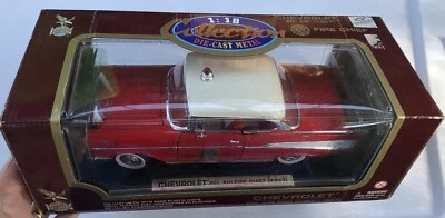 Road Legends Chevrolet Bel Air 1957 Fire Chief 1:18 Die Cast Metal/Plástico Nuevo Foto 1 de 4