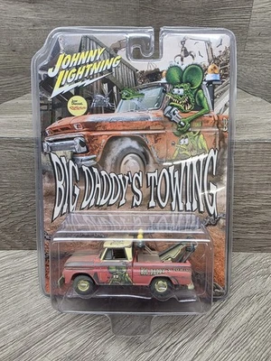 JOHNNY LIGHTNING ED ROTH RAT FINK 1965 CHEVY TOW TRUCK C33 FREE SHIPPING!!! NEW - Image 1 of 3