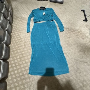 Conjunto de 2 piezas de camiseta corta y falda midi de jersey verde azulado Sincerely Jules. Talla L. ¡Nuevo con etiquetas! - Imagen 1 de 16