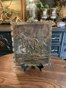 WESTERN AMERICANA Copper Relief Horse Art Work Notched Wood Frame 11.5x13.5 Vtg - Bild 1 von 24