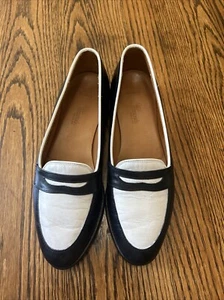 Avalon Allen-Edmonds Navy White 6.5 Women’s B Width - Picture 1 of 9