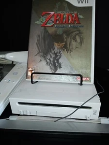 Nintendo Wii Console Bundle with Controller / Nunchuck/Zelda - Picture 1 of 9