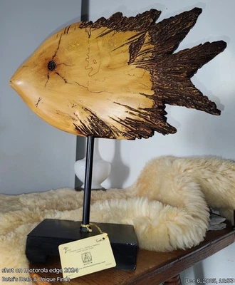 Pez artesanal Austin Windsor tallado a mano de colección grande de madera con etiquetas originales Foto 1 de 4