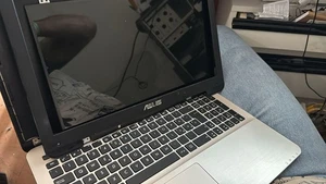 i7 geforce notebook portatile Asus F555L 15,6 - Foto 1 di 5