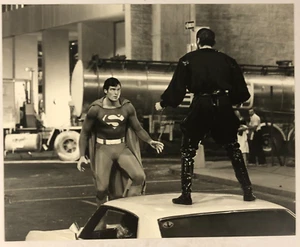 Christopher Reeve in Superman Original Pressefoto 8x10 Hübscher Schauspieler Superheld - Bild 1 von 5