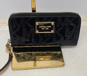 MICHAEL KORS Black Multifunction Wristlet Wallet Phone holder-read description - Picture 1 of 15