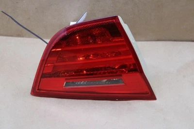BMW 328i 335i M3 2009-2011 sedán luz trasera izquierda montaje tapa 63217154155 OEM usado Foto 1 de 4