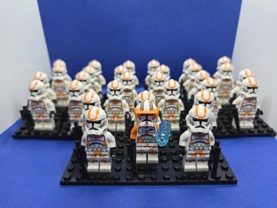 Lego Star Wars Clone Trooper 212th Minifiguren X30 SW1235 und Commander Cody - Bild 1 von 4