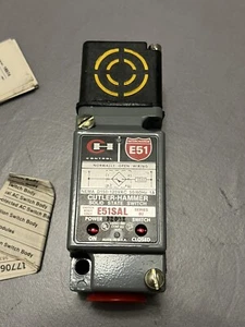 E51SAL Eaton/Cutler Hammer 120V Shielded Inductive Proximity Sensor -SA - Picture 1 of 5