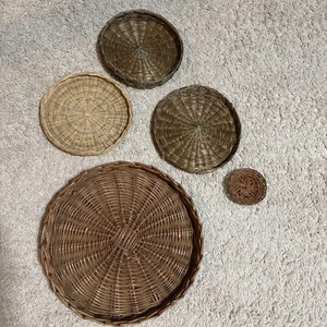 Vintage Lot of 4/5 Wall basket decor Farmhouse Boho Cottagecore Grannycore - Picture 1 of 19
