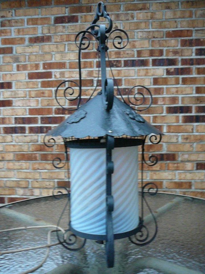 Lámpara de araña de hierro escolar antigua industrial grande rara y soporte Lg Foto 1 de 1