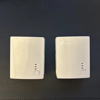 TP LINK PA4010 AV600 - Image 1 of 2