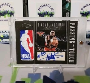 2010-11 BLACK BOX PASSING TORCH MAN LOGOMAN  AUTO DIKEMBE MUTOMBO JOSH SMITH /99 - Picture 1 of 1