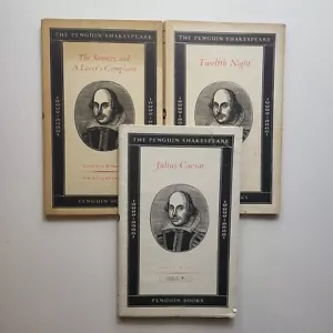 Bundle x 3 Shakespeare Twelfth Night, Julius Caesar 1950s & 1940s Vintage Books - Picture 1 of 12