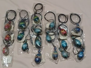 Lot Of 19 NOS Hand Painted Shell Necklaces Several Different Beach Ocean Scenes - Picture 1 of 11