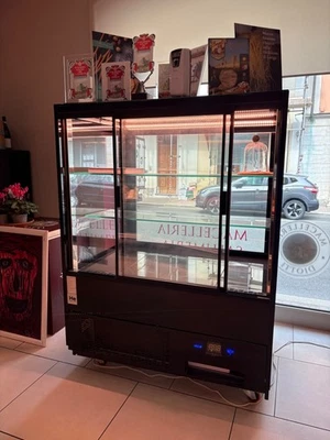 vetrina frigo da esposizione Criocabin modello MAGNIFICO 230 V 50 hz 1P+N+T Ph - Immagine 1 di 4