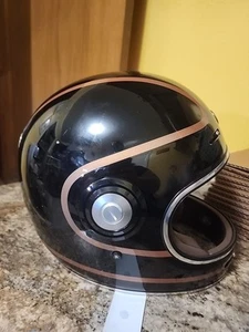 Torc Newport T1 Copper Pin Motorcycle Helmet Gloss Black SMALL ** NO VISOR** - Foto 1 di 9