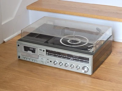 Sistema estéreo Sanyo DXT 60 tocadiscos radio casete años 70 | necesita cinturón + Cntrls limpio Foto 1 de 4