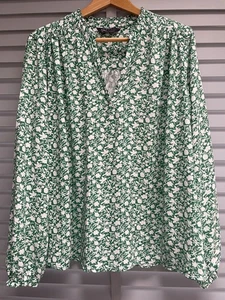 M&S Collection Green Blouse UK 20 Ladies Floral Print Viscose LS Shirt Top - Picture 1 of 12