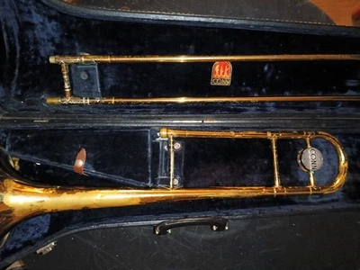 Trombón Conn Director vintage con estuche y boquilla Foto 1 de 4