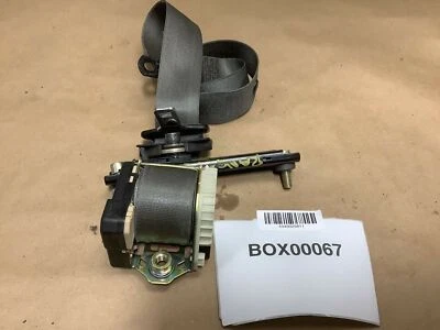 Land Rover Range Rover 2005 retractor de cinturón de seguridad delantero izquierdo del lado del conductor OEM+ Foto 1 de 4