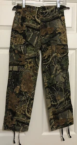 Cabelas Size 8 boys Green Brown Black Seclusion 3D Camouflage Cargo Pants - Picture 1 of 9