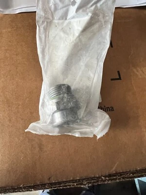 ADAPTADOR ORIGINAL NUEVO OEM INTERNATIONAL 3680931C1, LÍNEA DE COMBUSTIBLE CONEXIÓN RÁPIDA, 7/8-14 Foto 1 de 2