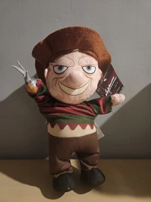 动画 12 英寸 Freddy Krueger Elm Street 噩梦毛绒动画 Waddler — 第 1/4 张图片