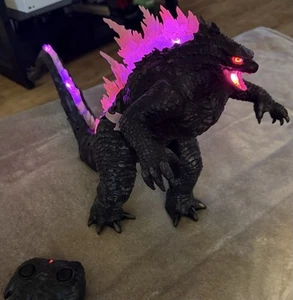 Figura de radiocontrol Jada Toys Godzilla x Kong Heat Ray Breath sí luces/sonido sin humo - Imagen 1 de 5