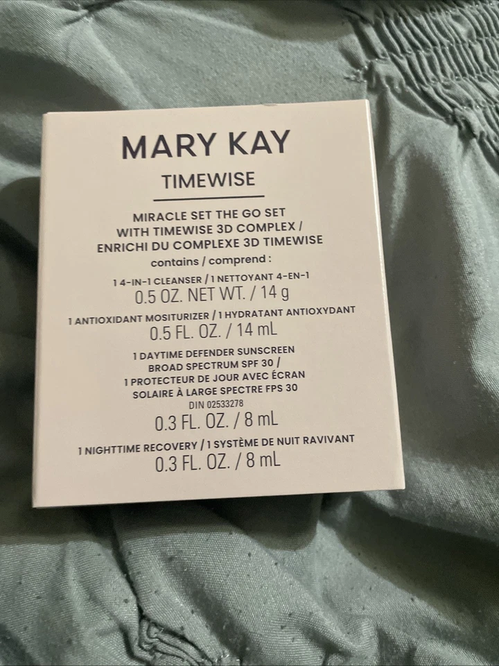 Mary Kay TimeWise Age Minimize 3D Miracle Set - 4 Pieces - Image 1 of 1