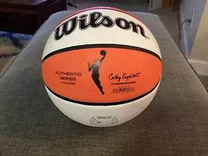 Balón Wilson Oficial WNBA Baloncesto Serie Auténtica Exterior Naranja Blanco Talla 6 - Imagen 1 de 6