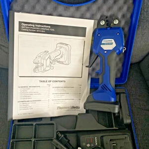 Thomas & Betts BAT22-6NV2 Utensile manuale crimpatrice alimentato con matrice terminale - Foto 1 di 6