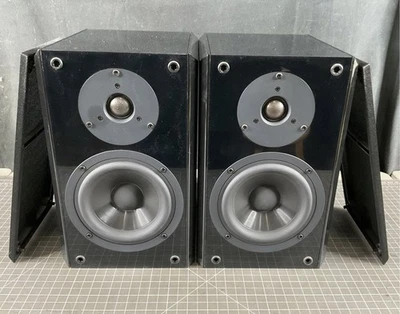Yamaha NX-E200 2-Way Bookshelf Speakers - Black - 100W 6 Ohms - image 1 of 4