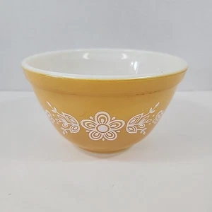 Vintage Pyrex - BUTTERFLY GOLD - #401 Mixing Bowl - 1.5 Pint - 2 Available - Picture 1 of 9