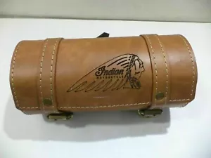 Tan Color Pure Leather Engraved Tool Bag For Indian Chief Scout 741,101 Bike - Foto 1 di 2