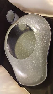 Olla de cámara de metal esmaltado vintage con caño - Imagen 1 de 4