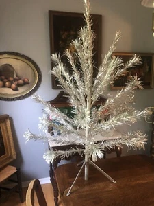 Very Nice Vintage Peco 4’ Silver Pom Pom Christmas Tree - Picture 1 of 12