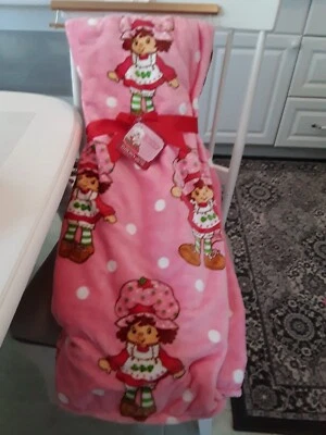 粉色弹簧 60 英寸。 X 70 英寸 SUPER SOFTSTRAWBERRY 短袜粉色绒布 — 第 1/4 张图片