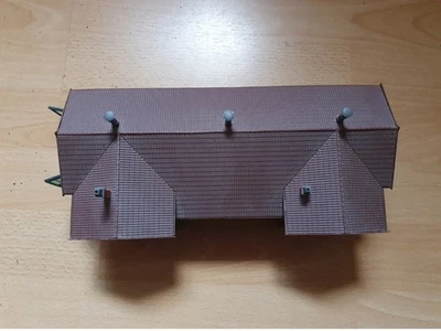 H0 Locomotive Shed with Door Device and Kibri Loading Crane Used!! - Image 1 of 4