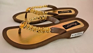 SANDALIAS GRANDCO MARRÓN ESTRÁS TANGA PIEDRAS PRECIOSAS Dorado Bling CUENTAS Playa Piscina - Imagen 1 de 2