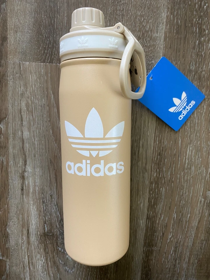 Botella de agua de acero inoxidable ADIDAS Originals nueva con etiquetas ~ 20 OZ ~ 600 ML ~ beige mágico ~ NUEVA Foto 1 de 4