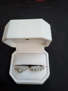 Ladies Diamond Engagement Ring and Wedding Band Set - 18K White Gold Size 8 - Picture 1 of 2