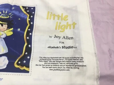 Panel de libro de tela de Navidad Little Light de Joy Allen Elizabeth's Studio Foto 1 de 4