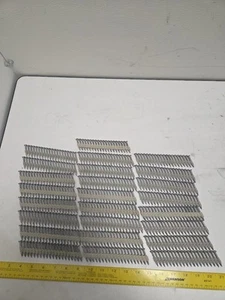 Aerosmith .144 x 1 1/4"Zinc Galvanized, Helical Thread Concrete Nails Lot/500 - Picture 1 of 3