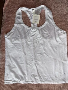 Brand New Fabletics White Top XL - Picture 1 of 17