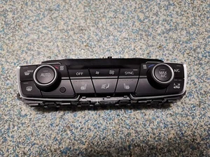 Parte de climatización BMW X1 F48 panel de control regulador de aire acondicionado Clima Control 9371460 - Imagen 1 de 5