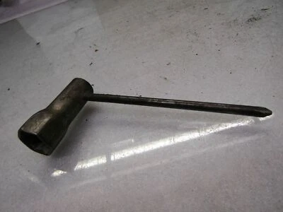 LDV Convoy Pilot MK3 2.4 TD screwdriver + box spanner socket tool  - Image 1 of 4