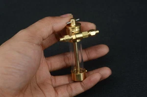 Engrasador de desplazamiento de máquina de vapor M7B para vapor - Imagen 1 de 9
