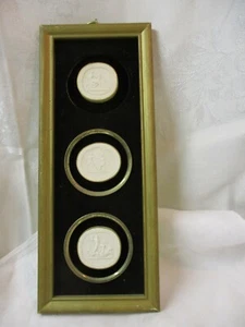 Antique framed Greek plaster Cameos Medallions signed John Lynell Black Cat mark - Picture 1 of 6